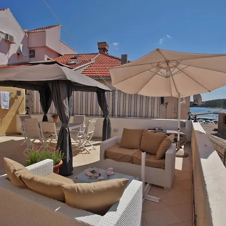 Apartments Galerija Korcula Town Exterior photo