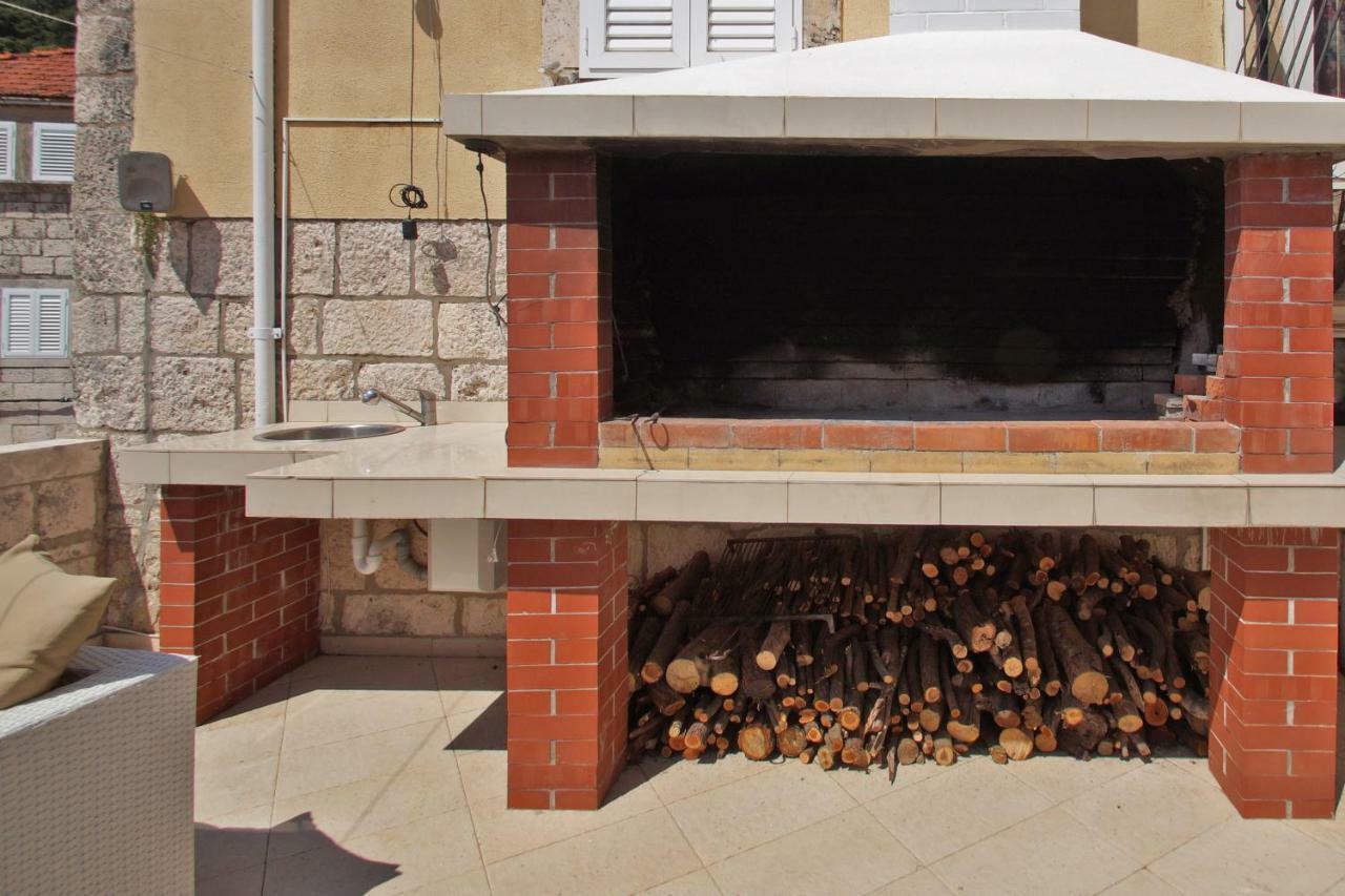 Galerija * Korčula